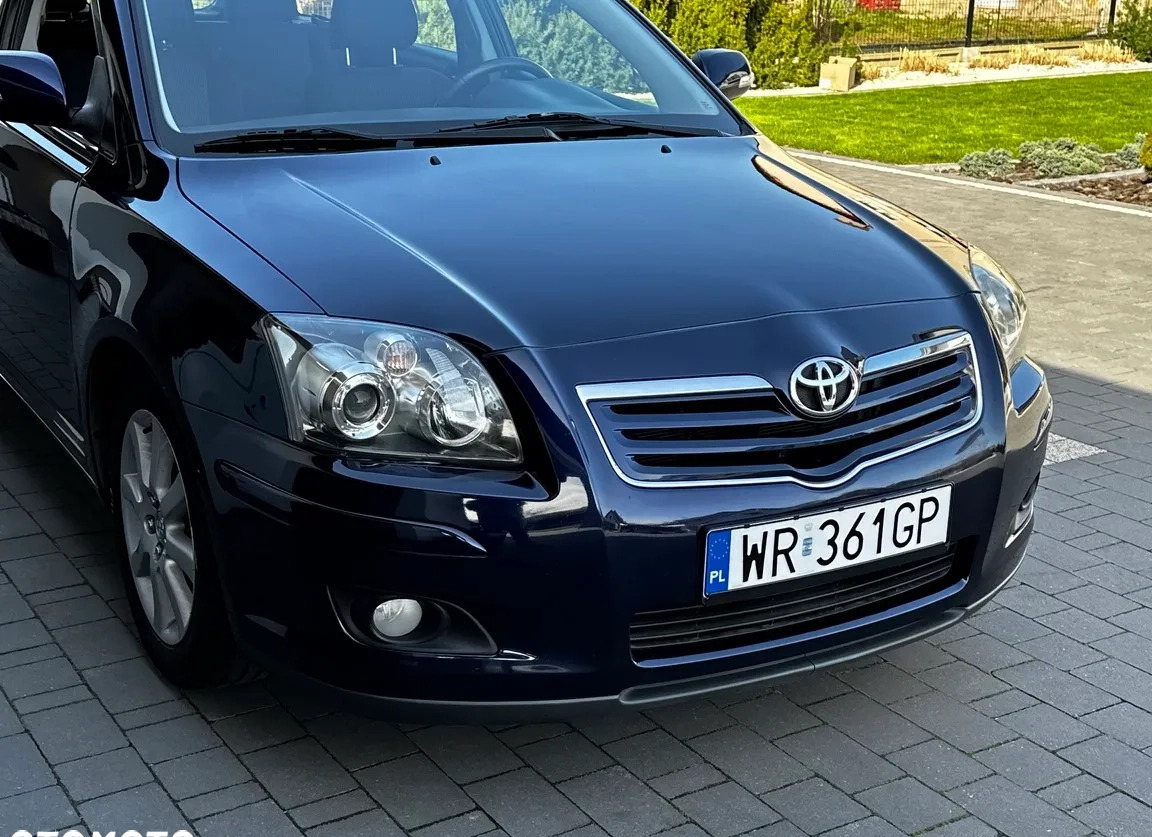 Toyota Avensis cena 18700 przebieg: 260000, rok produkcji 2006 z Radom małe 466